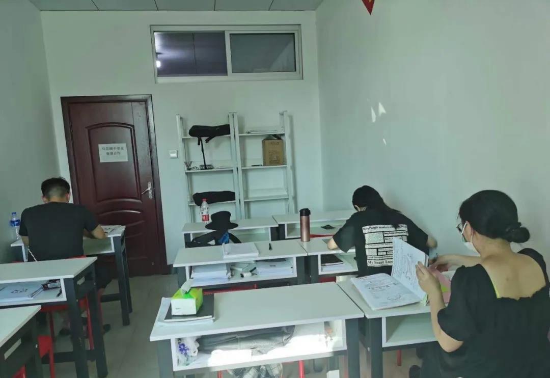 常德雷达教育咨询有限公司,常德公务员考试培训,0基础考公务员,常德公务员培训哪家好